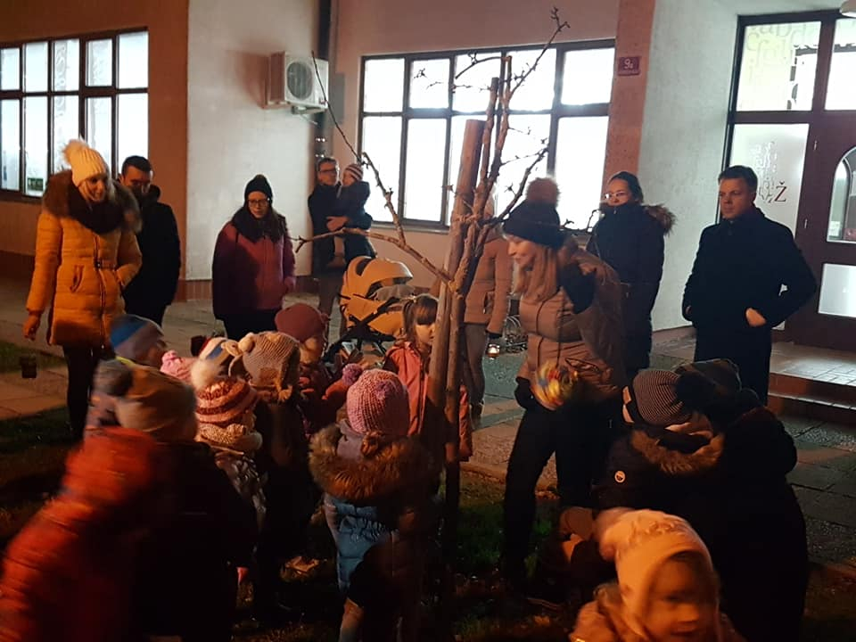 48373491_10213775428323370_8054598400663879680_n 48373491_10213775428323370_8054598400663879680_n