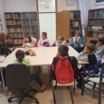 PODMORNICA, dnevni center za otroke in mladostnike, v žalski knjižnici na pripovedovanju zgodb